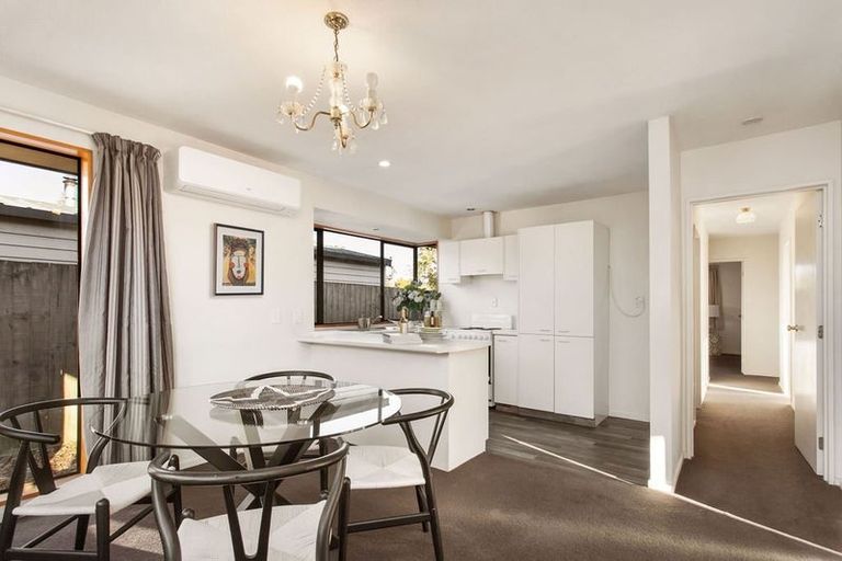 Photo of property in 1/18 Winters Road, Redwood, Christchurch, 8051