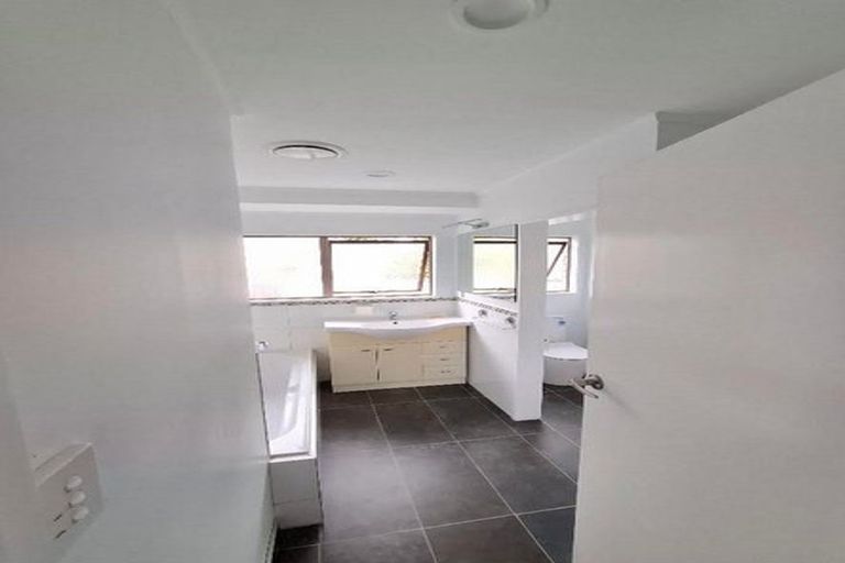 Photo of property in 83 Donovan Road, Paraparaumu Beach, Paraparaumu, 5032