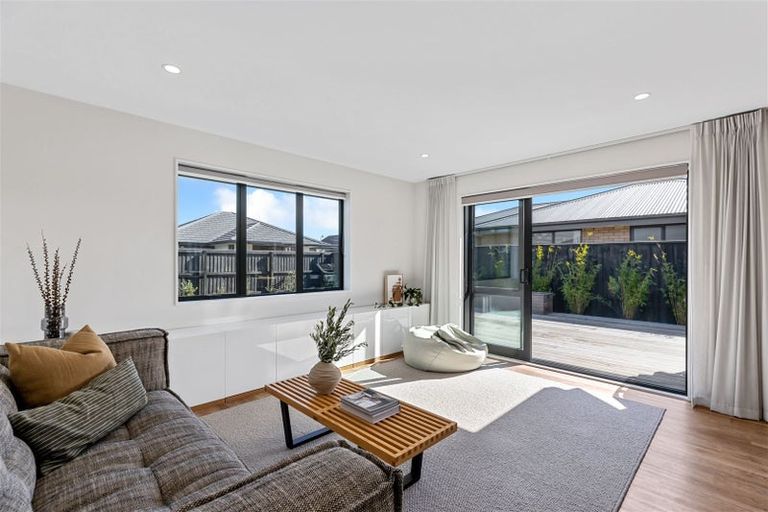 Photo of property in 17 Helen Place, Halswell, Christchurch, 8025