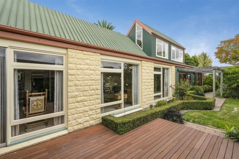 Photo of property in 21 Tudor Avenue, Ilam, Christchurch, 8041