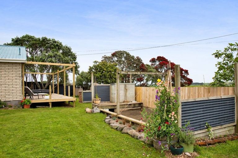 Photo of property in 136 Nopera Road, Waiiti, Urenui, 4377