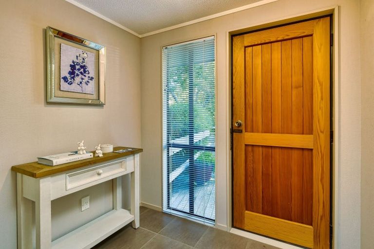 Photo of property in 24 Hunters Hill, Havelock North, 4130