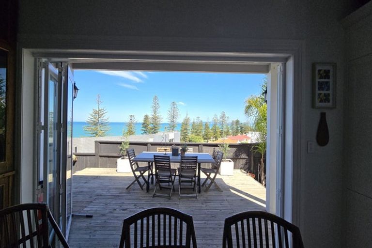 Photo of property in 4 Seaview Terrace, Bluff Hill, Napier, 4110