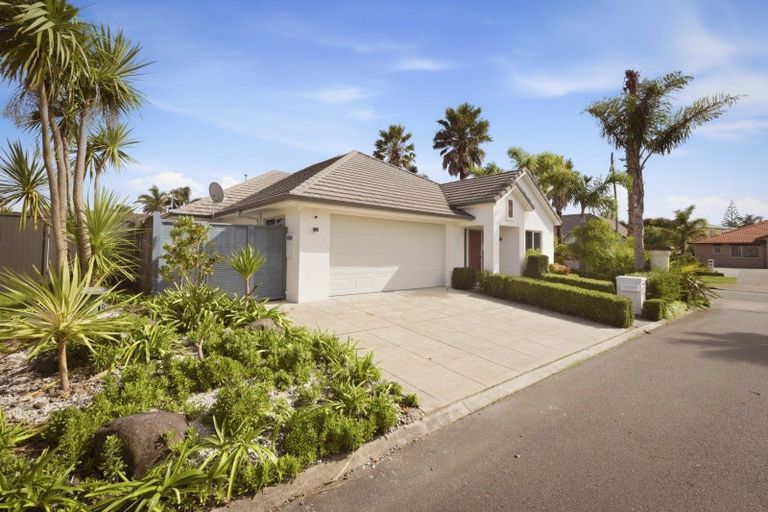Photo of property in 17 Santa Cruz Drive, Papamoa Beach, Papamoa, 3118