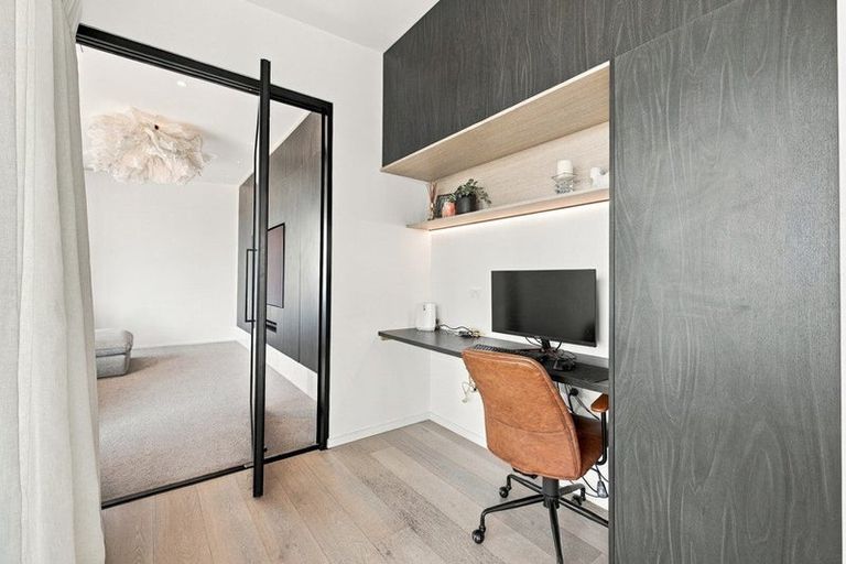 Photo of property in 19 Rauhea Lane, Clifton, Christchurch, 8081