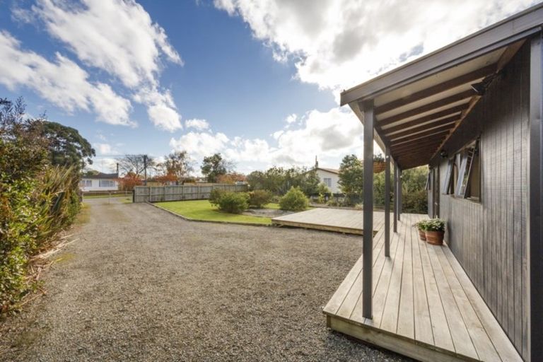 Photo of property in 16 Wear Street, Rongotea, 4476