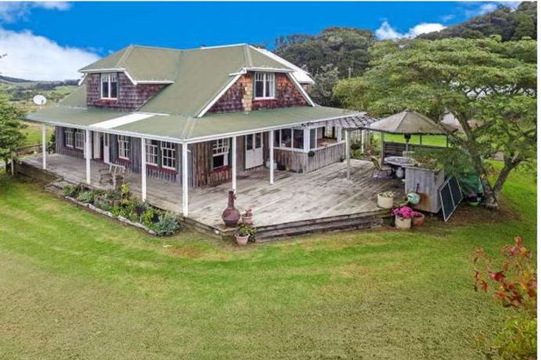 Photo of property in 100 Downer Access Road, Kaukapakapa, 0873