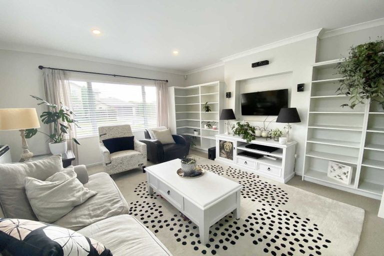 Photo of property in 33 Millstream Drive, Northwood, Christchurch, 8051