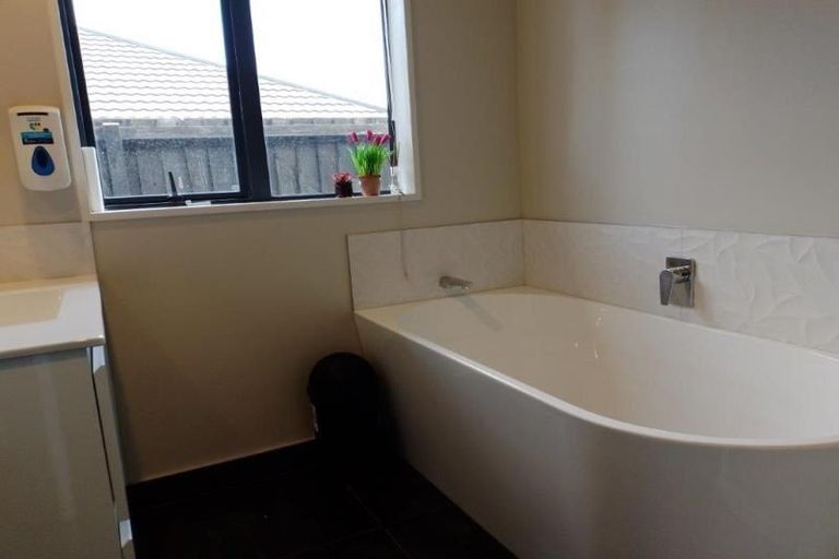 Photo of property in 48 Lowes Road, Rolleston, 7614