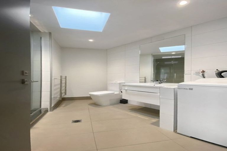 Photo of property in Masina Apartments, 313/80 Riddiford Street, Newtown, Wellington, 6021