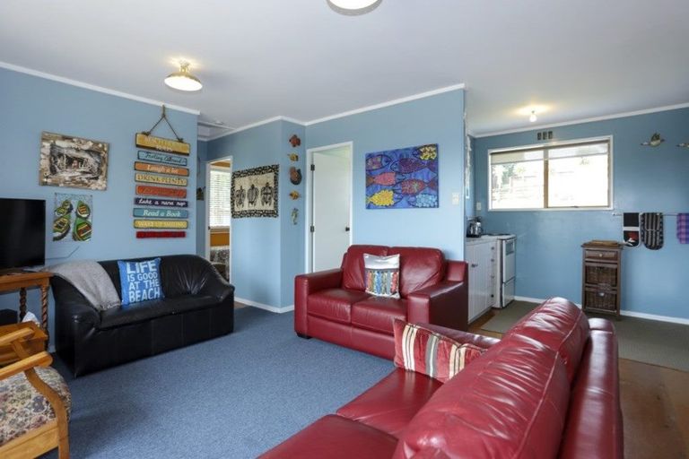 Photo of property in 615 Pukehina Parade, Pukehina, Te Puke, 3189