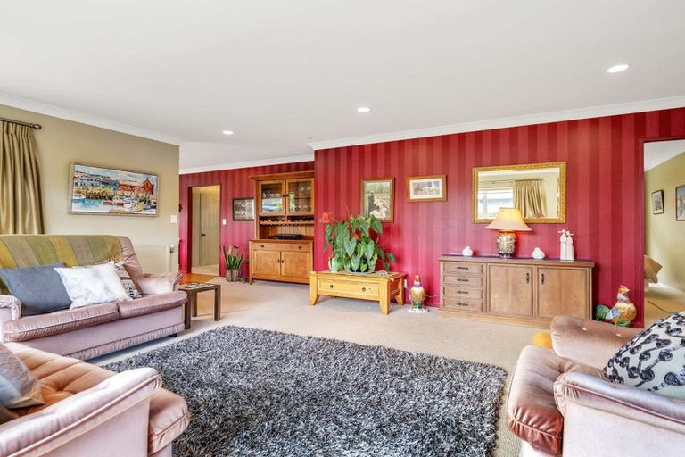 Photo of property in 32 Otonga Road, Springfield, Rotorua, 3015