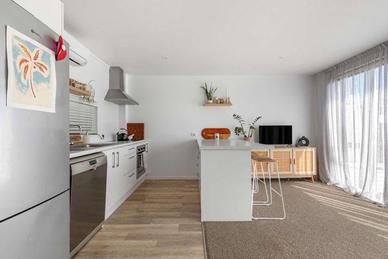 Photo of property in 31 Reynolds Place, Papamoa Beach, Papamoa, 3118