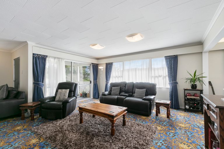 Photo of property in 110 Holborn Drive, Stokes Valley, Lower Hutt, 5019