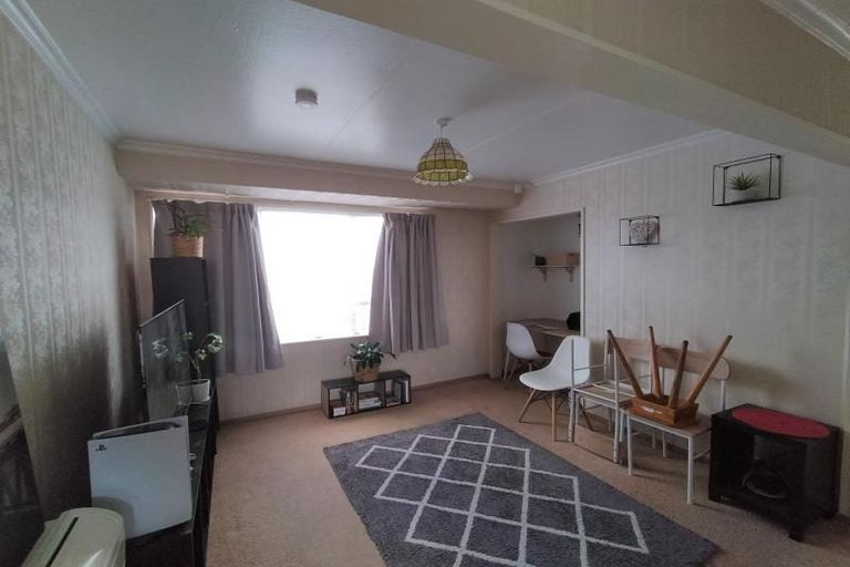 Photo of property in 8 Egmont Place, Westbrook, Palmerston North, 4412