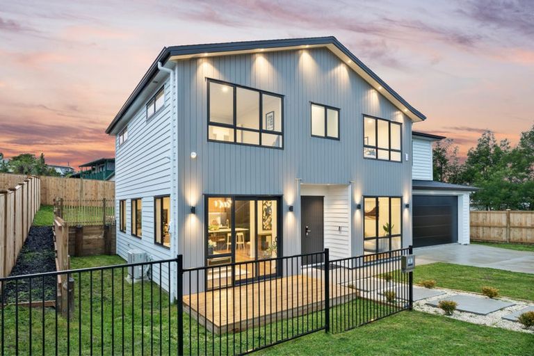 Photo of property in 6 Ambrosia Avenue, Henderson, Auckland, 0612