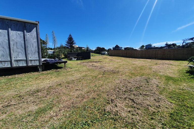 Photo of property in 11b Centreway Road, Port Waikato, 2695