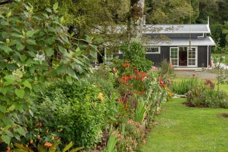 Photo of property in 11 Sarona Park Drive, Omanawa, Tauranga, 3171