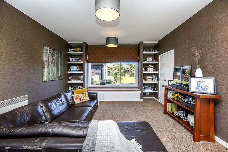 Photo of property in 50a Richmond Road, Brixton, New Plymouth, 4373