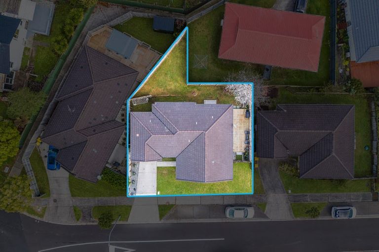 Photo of property in 4 Anna Lane, Glen Eden, Auckland, 0602