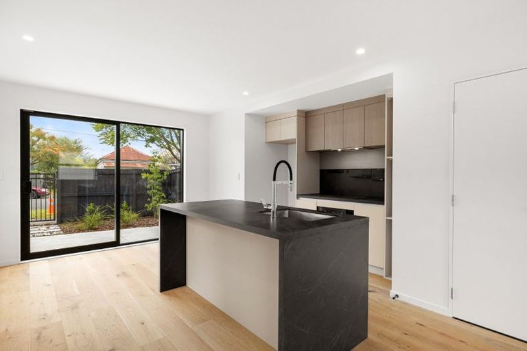 Photo of property in 1/32 Cross Street, Phillipstown, Christchurch, 8011