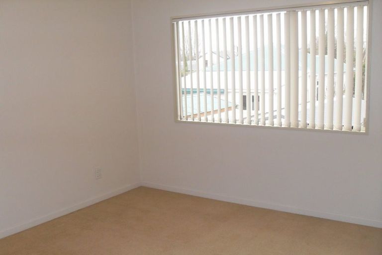 Photo of property in 243 Geraldine Street, Edgeware, Christchurch, 8013