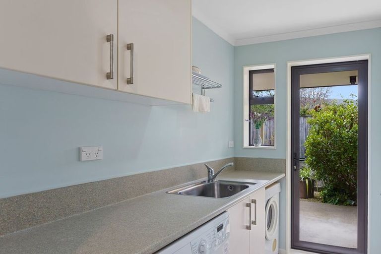 Photo of property in 387a Te Moana Road, Waikanae, 5036