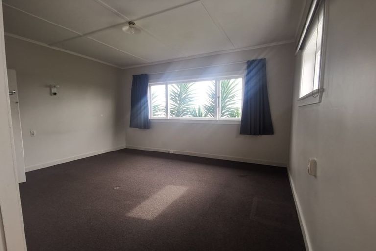 Photo of property in 28 Station Road, Pukekohe, 2120