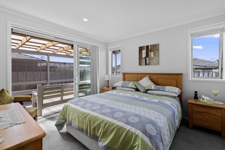 Photo of property in 11 Orchard Terrace, Riverhead, 0820