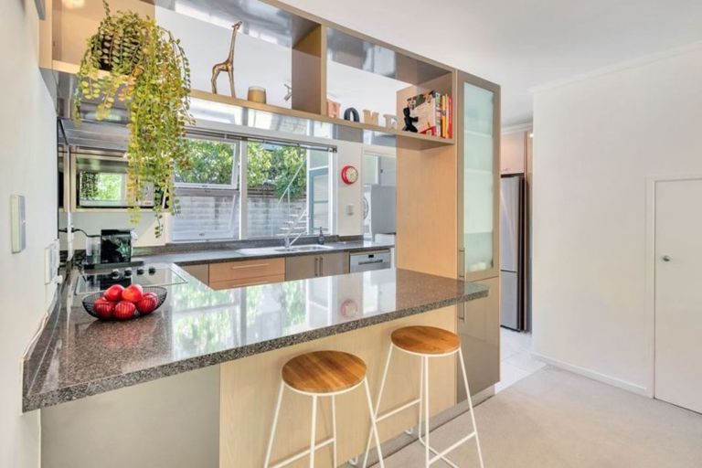 Photo of property in 1/10 Blomfield Spa, Takapuna, Auckland, 0622