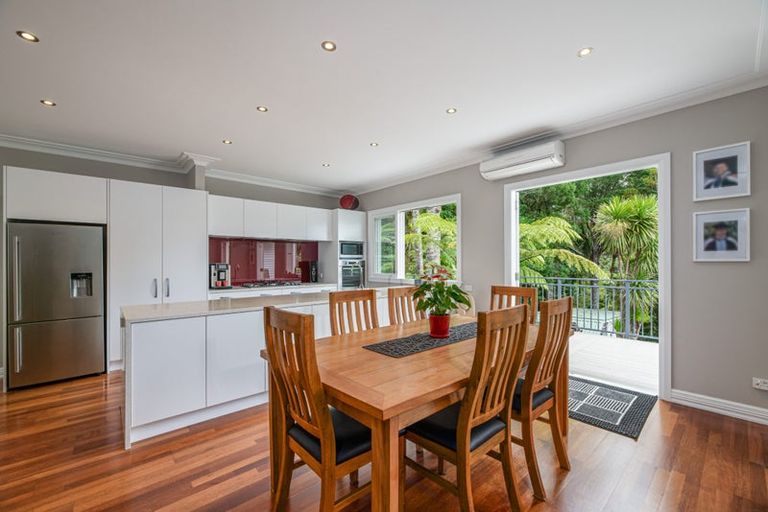 Photo of property in 10 Westridge Road, Titirangi, Auckland, 0604