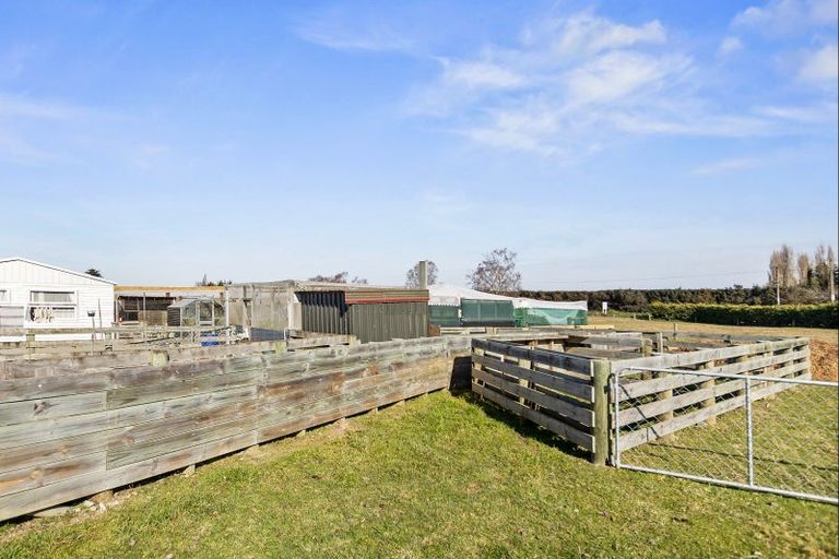 Photo of property in 8 Arowhenua Station Road, Kerrytown, Timaru, 7973