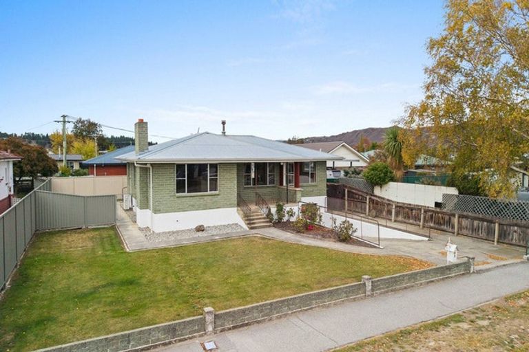 Photo of property in 9 Ashworth Street, Alexandra, 9320