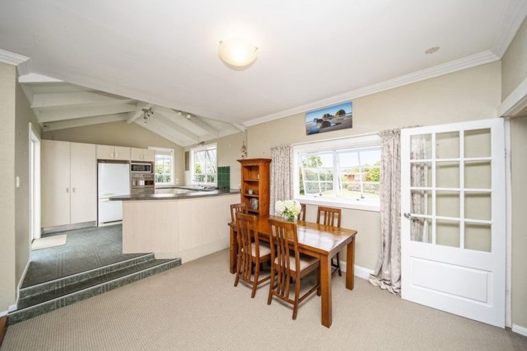 Photo of property in 7 Selwyn Street, Lower Vogeltown, New Plymouth, 4310