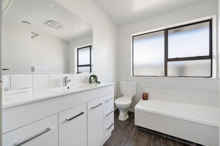 Photo of property in 12a Leacroft Street, Bishopdale, Christchurch, 8053