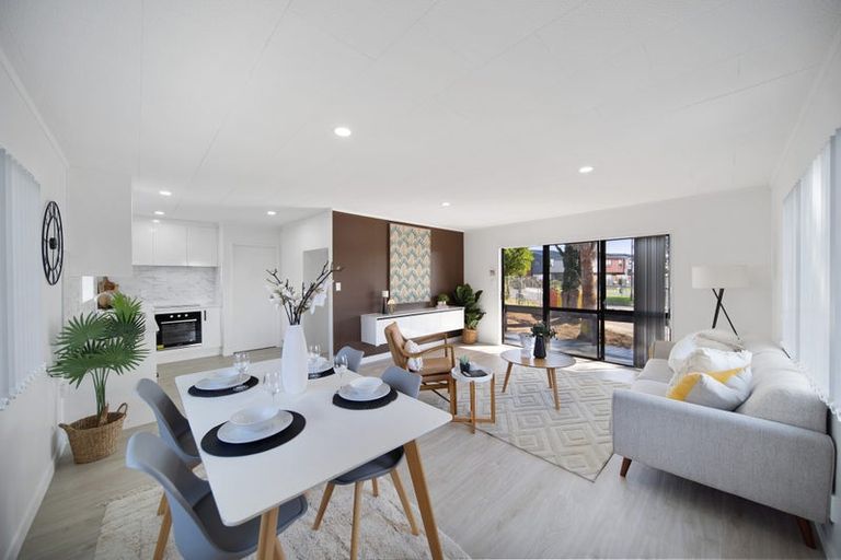 Photo of property in 2/230 Finlayson Avenue, Clendon Park, Auckland, 2103