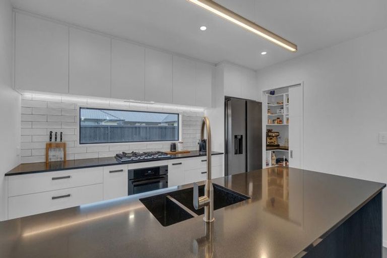 Photo of property in 177 Townsend Road, Rangiora, 7400