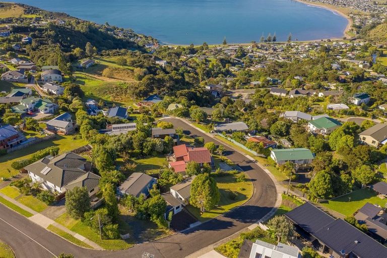 Photo of property in 1b Miro Place, Whitianga, 3510
