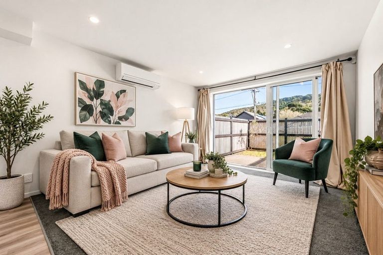 Photo of property in 1/41 Main Road, Wainuiomata, Lower Hutt, 5014