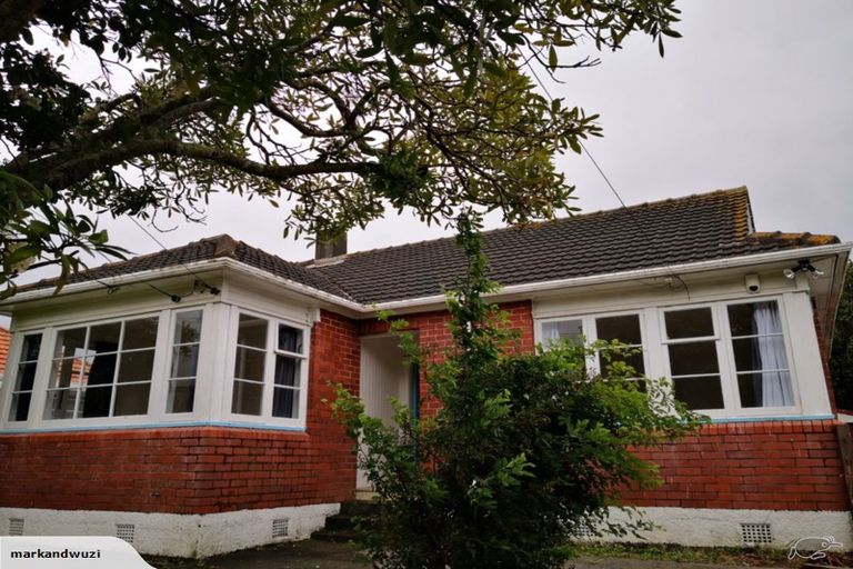 Photo of property in 50 Compton Crescent, Taita, Lower Hutt, 5011