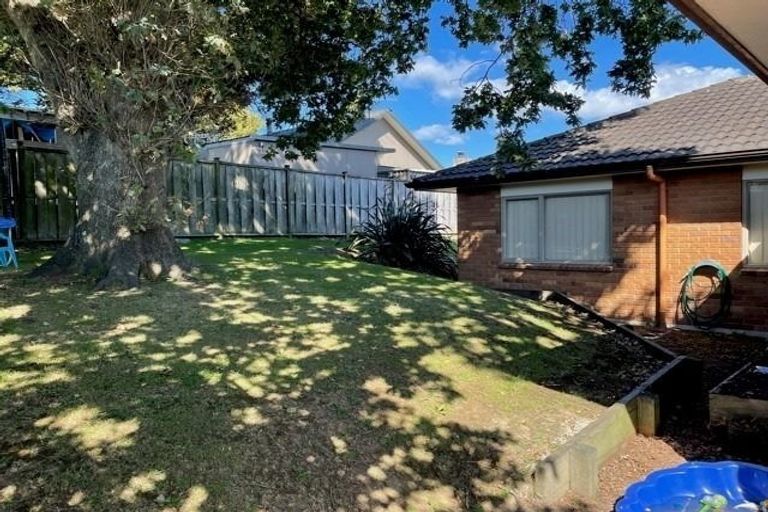 Photo of property in 35 Foxlaw Street, Randwick Park, Auckland, 2105