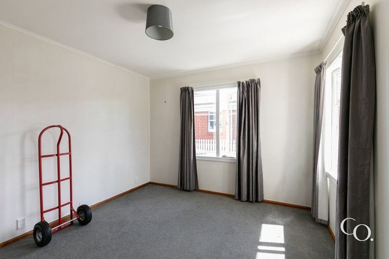 Photo of property in 24 Mill Road, Clive, 4102