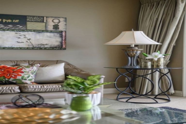 Photo of property in 4a Cleary Terrace, Cockle Bay, Auckland, 2014