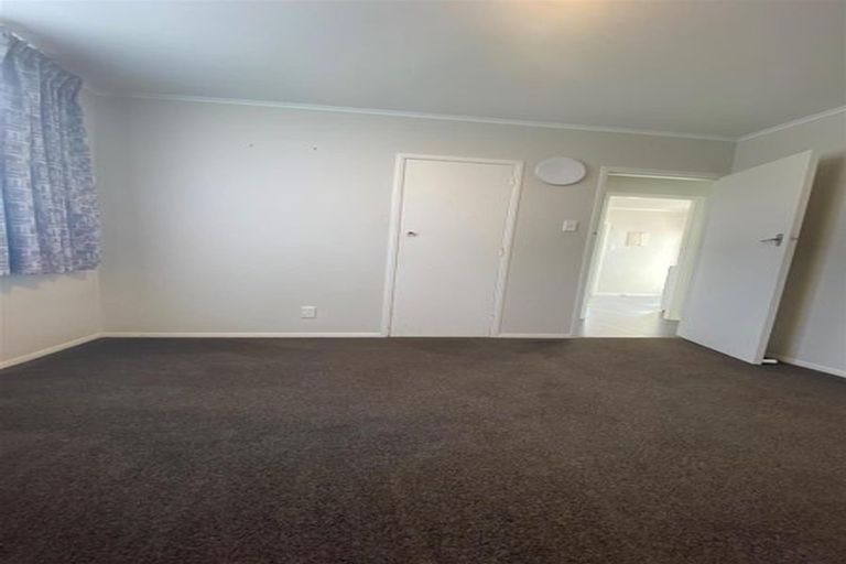 Photo of property in 1 Addison Street, Blockhouse Bay, Auckland, 0600