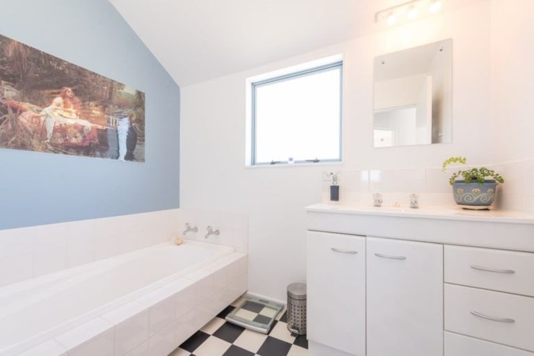 Photo of property in 12 Highgrove Way, The Wood, Nelson, 7010