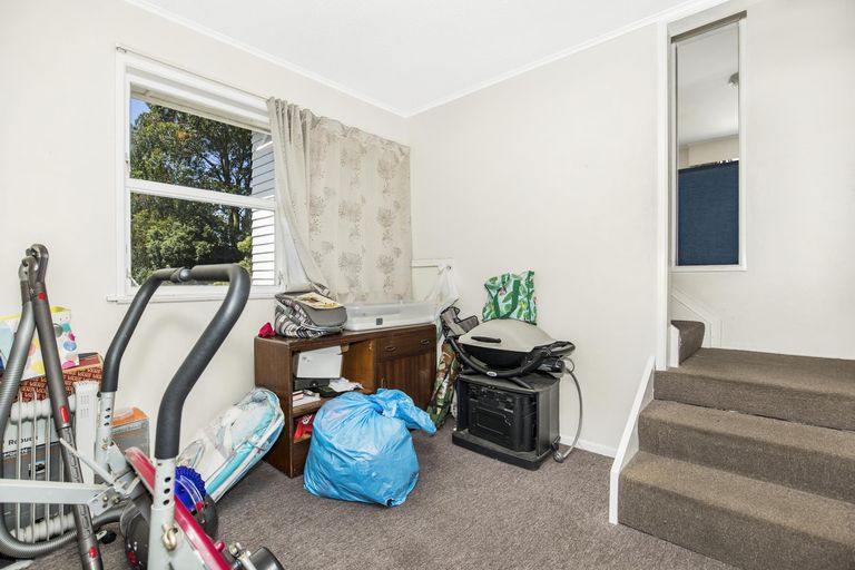 Photo of property in 31 Hobart Crescent, Wattle Downs, Auckland, 2103