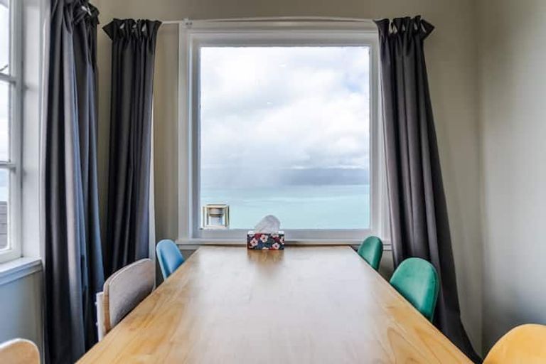 Photo of property in 94 Nicholson Road, Khandallah, Wellington, 6035