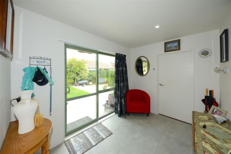 Photo of property in 46 Panckhurst Drive, Woodend, 7610