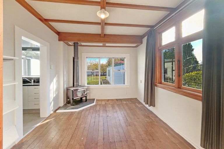 Photo of property in 25 Argyle Avenue, Takaro, Palmerston North, 4410