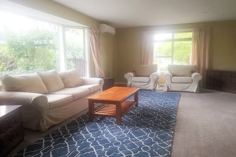 Photo of property in 35 Delaware Crescent, Russley, Christchurch, 8042